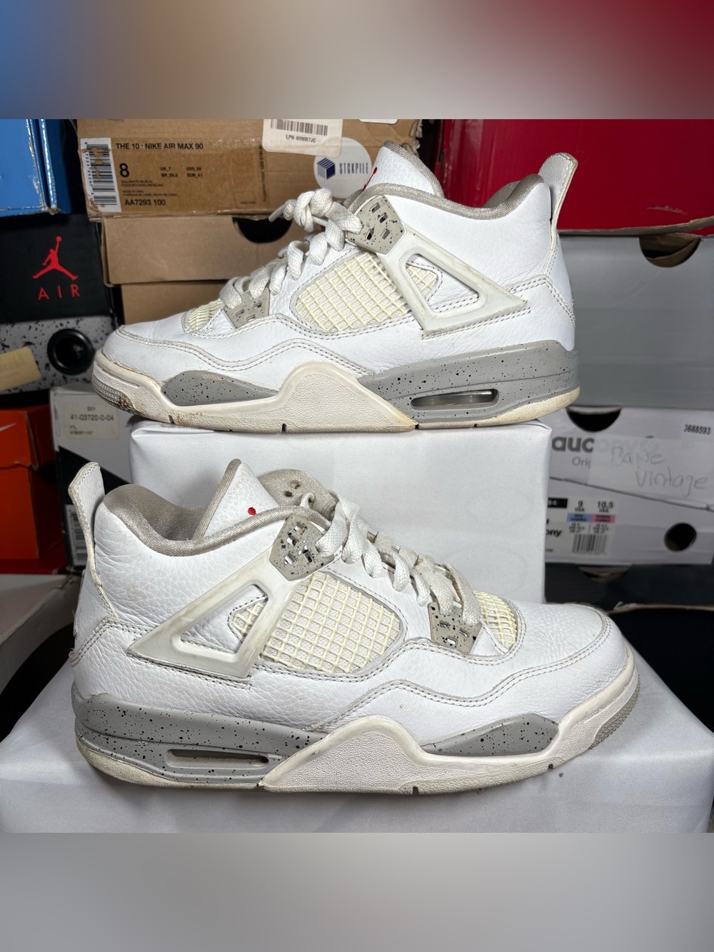 Size 5.5Y - Jordan 4 Retro Mid White Oreo